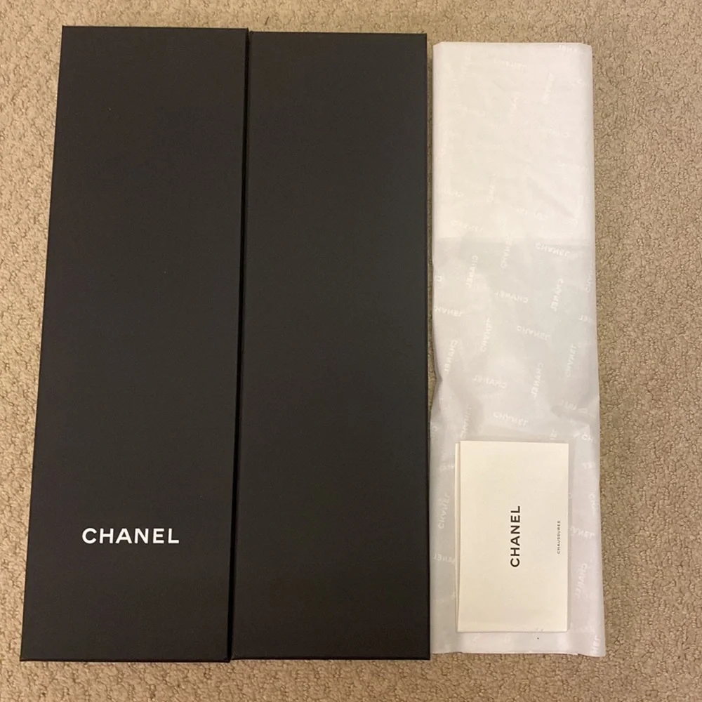 Chanel - Picture 4 of 4